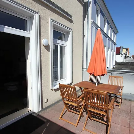 In Warnemünde, Friedrich-franz-straße 11