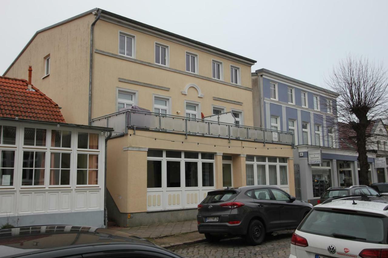 In Warnemünde, Friedrich-franz-straße 11 Rostock